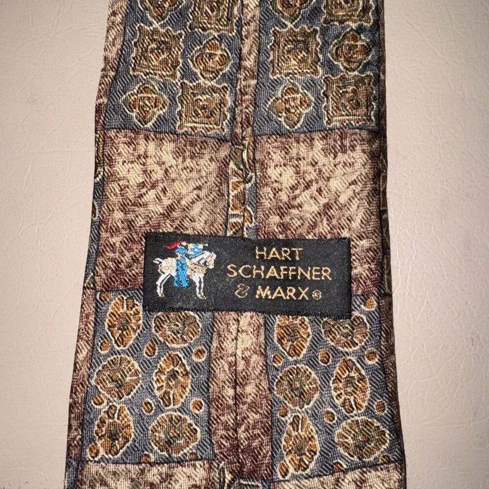Hart Schaffner & Marx Men’s Tie Brown Paisley